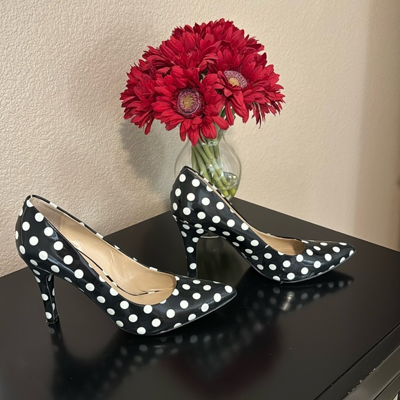 Nine West Shoes - Gorgeous Nine West Polka Dot Pump with a 4” heel. Size 7.5. Worn a few times.